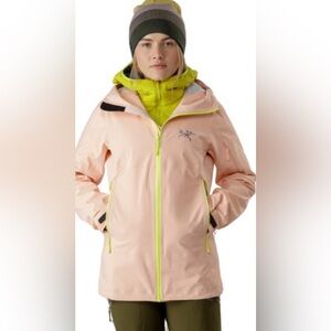 Arc’teryx Sentinal AR in colour Elixir